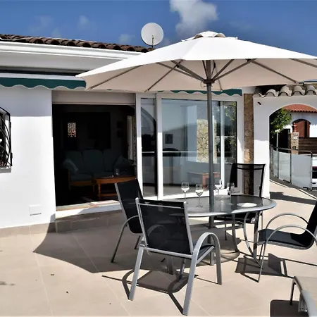 Luz Villa Lloret de Mar