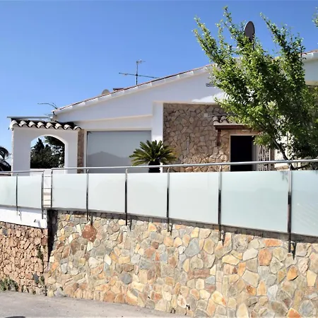Luz Villa